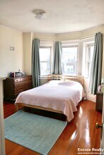 163 Summer St in Somerville, MA - Foto de edificio - Building Photo