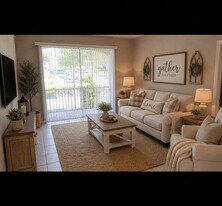 586 Brantley Terrace, Unit 205 in Altamonte Springs, FL - Building Photo