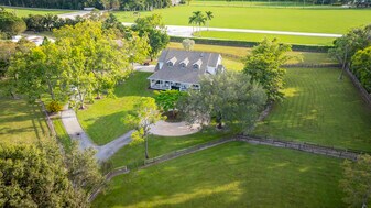 12284 Indian Mound Rd in Wellington, FL - Building Photo