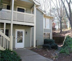 1103 Natchez Trace in Atlanta, GA - Building Photo