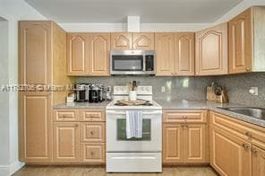 10600 SW 80th Ct in Miami, FL - Building Photo - Building Photo