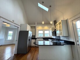 14 Breck Ave in Boston, MA - Building Photo