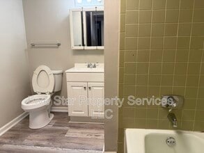 205 W Allen St in Springfield, IL - Building Photo - Building Photo