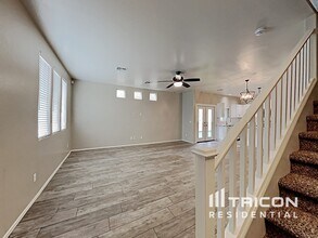 11450 W St John Rd in Surprise, AZ - Building Photo - Building Photo