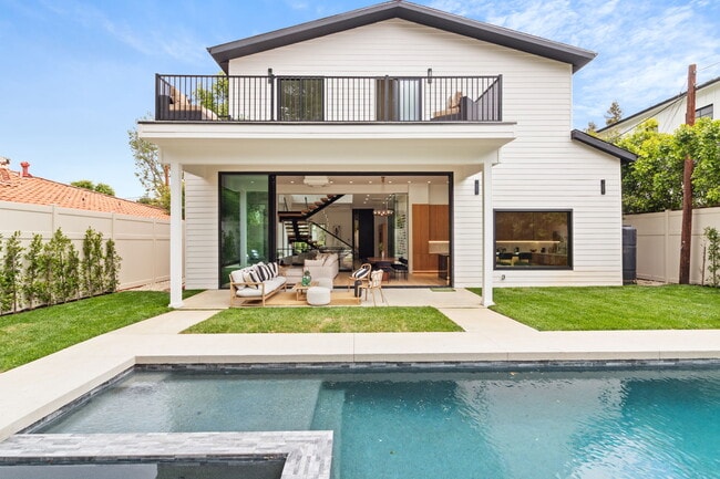 property at 4535 Haskell Ave