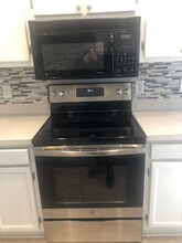 9105 Kings Canyon Dr in Charlotte, NC - Building Photo - Building Photo