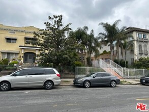 840 S Catalina St in Los Angeles, CA - Building Photo - Building Photo