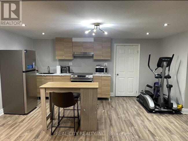 property at 47 Ladyslipper Ct