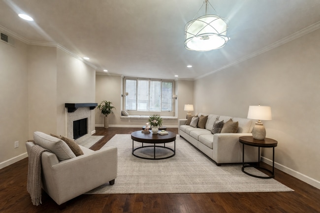 3984 Nobel Dr in San Diego, CA - Building Photo - Building Photo