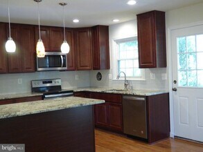 7815 Fulbright Ct in Bethesda, MD - Building Photo - Building Photo