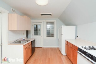 5011 N Western Ave, Unit J01P in Chicago, IL - Building Photo - Building Photo