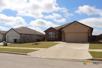 3006 Hedwig St in Killeen, TX - Building Photo - Building Photo