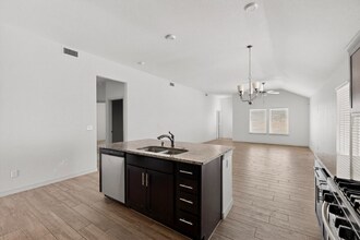 217 Farnborough St in El Paso, TX - Building Photo - Building Photo