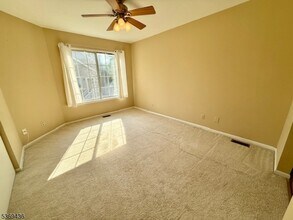 28 Stevens Ct in Bedminster, NJ - Building Photo - Building Photo