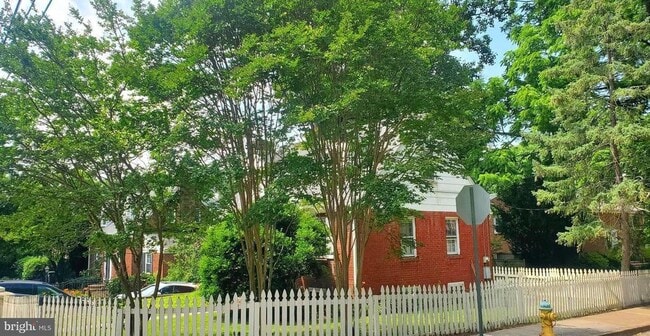 property at 1018 N Harrison St