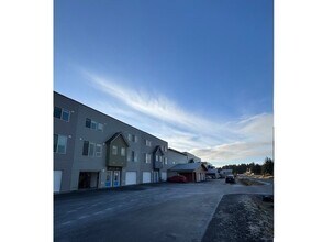 3386 Sharatin Rd in Kodiak, AK - Building Photo - Building Photo