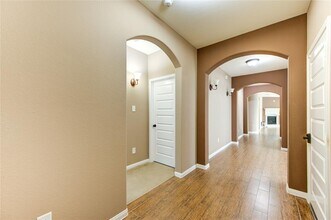 18318 Russett Green Dr in Tomball, TX - Building Photo - Building Photo