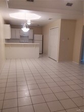 2401 Kimberly Ln-Unit -3 in Edinburg, TX - Building Photo - Building Photo