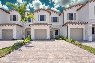 11926 SW 247th Ter in Homestead, FL - Building Photo