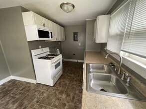 2 Bedroom, 1.5 Bathroom Duplex in Lafayette, IN - Building Photo - Building Photo