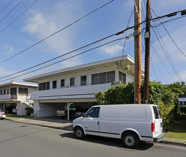 2828 Varsity Cir in Honolulu, HI - Building Photo - Building Photo