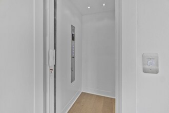 5353 Zenith Overlook in Bethesda, MD - Building Photo - Building Photo