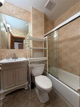 43 Troutman St, Unit 1 in Brooklyn, NY - Foto de edificio - Building Photo