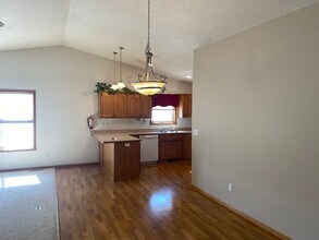 1022 33rd St S in Moorhead, MN - Building Photo - Building Photo