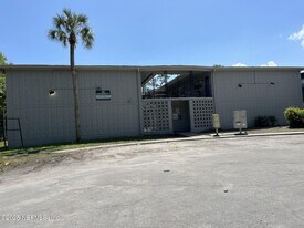 5844 Justina Ct in Jacksonville, FL - Building Photo