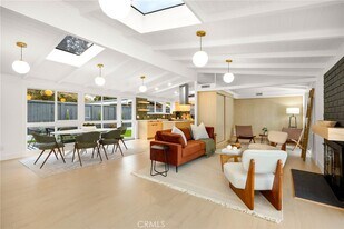 3103 Shipway Ave in Long Beach, CA - Building Photo