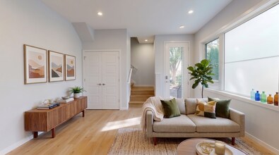 11528-11122 122 St NW in Edmonton, AB - Building Photo - Building Photo