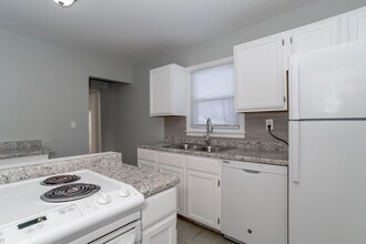 6703 N Walnut St in Kansas City, MO - Building Photo - Building Photo