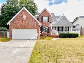 305 Hunters Ridge Dr in Lexington, SC - Building Photo