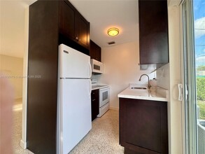 628 W 17th St in Hialeah, FL - Building Photo - Building Photo