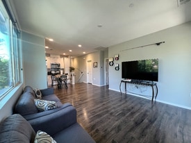 3230 E Yountville Dr in Ontario, CA - Building Photo