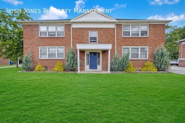 property at 864 Millersport Hwy