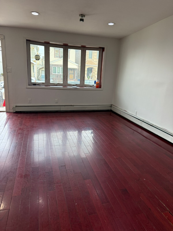 218-78 Hempstead Ave