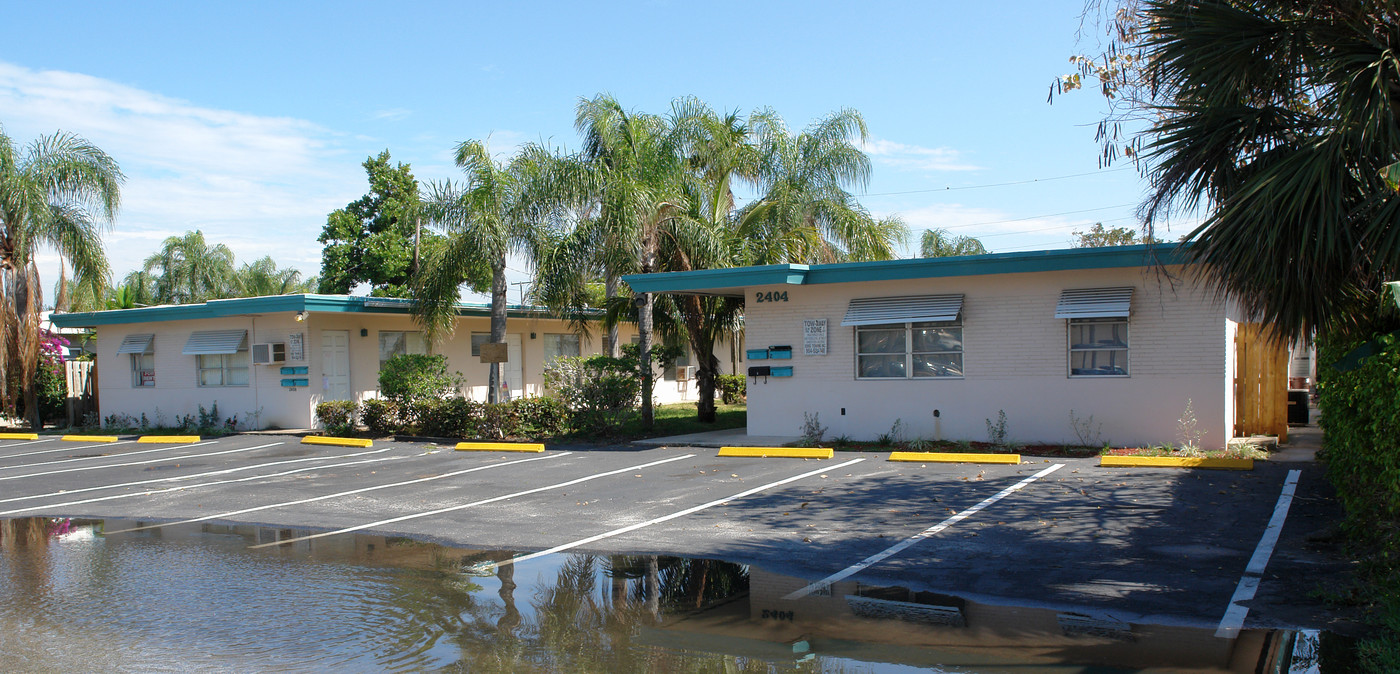 2404 SE 2nd St in Pompano Beach, FL - Building Photo