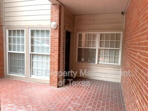 3200 Duval St in Austin, TX - Building Photo - Building Photo