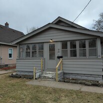 2310 19th St SW in Akron, OH - Building Photo