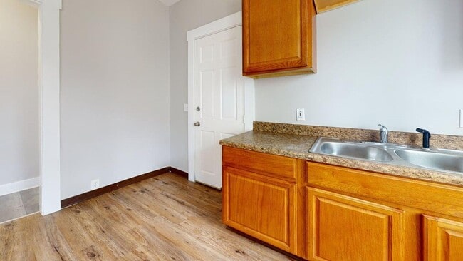 3633 E 143rd St in Cleveland, OH - Building Photo - Building Photo