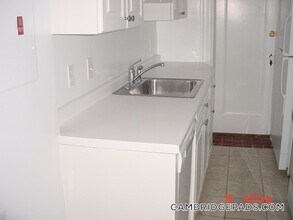 24 Chauncy St, Unit 9 in Cambridge, MA - Building Photo - Building Photo