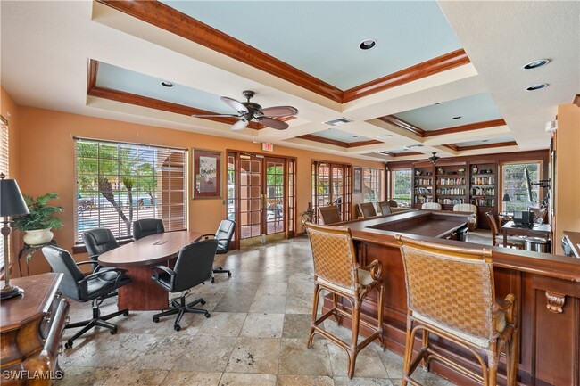1250 Wildwood Lakes Blvd in Naples, FL - Foto de edificio - Building Photo