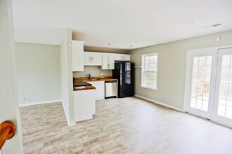 3137 Little Grove Ln in Clarksville, TN - Building Photo - Building Photo
