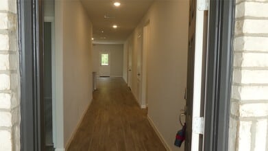 9547 Caney Trails Rd in Cut And Shoot, TX - Building Photo - Building Photo