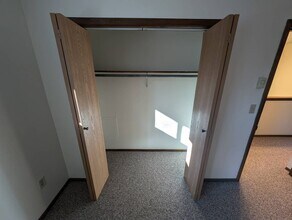 877 Loon Lake Rd in Eagle River, WI - Foto de edificio - Building Photo