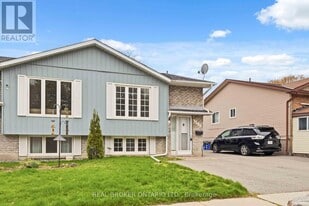1306 Valley Dr in Oshawa, ON - Building Photo