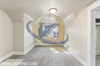 1932 Lowell Ave in Saginaw, MI - Building Photo - Building Photo