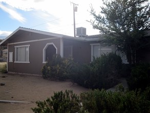 7454 Elk Trl in Yucca Valley, CA - Building Photo - Building Photo