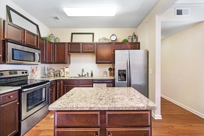 Addison at Rossview in Clarksville, TN - Building Photo - Building Photo